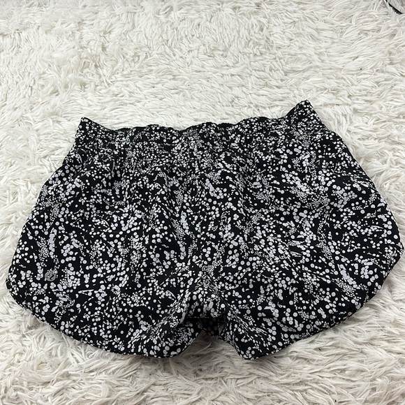 Lululemon Choose A Side Short 3" Black / Chirasu Black - Picture 2 of 5